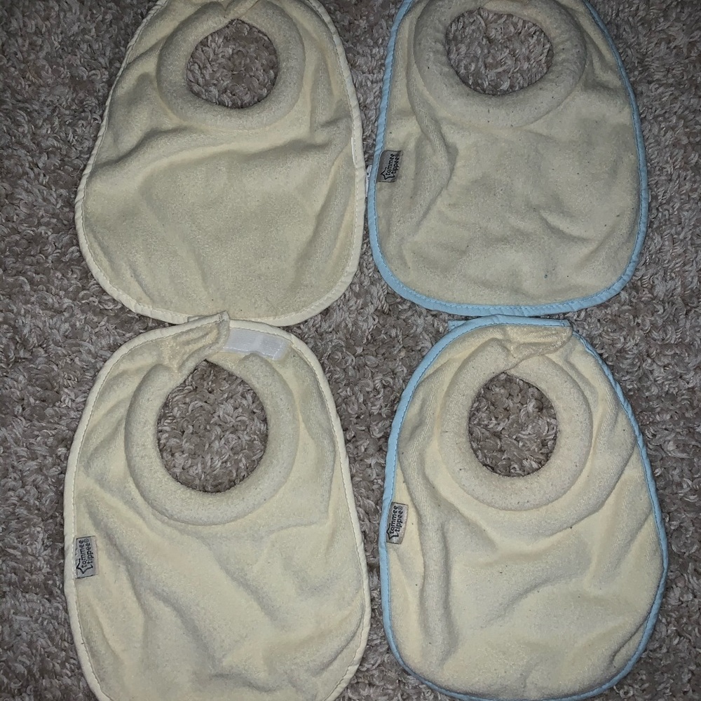 Tommee Tippee Milk Bibs